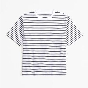 Abercrombie & Fitch Essential Polished Body Skimming Tee - M